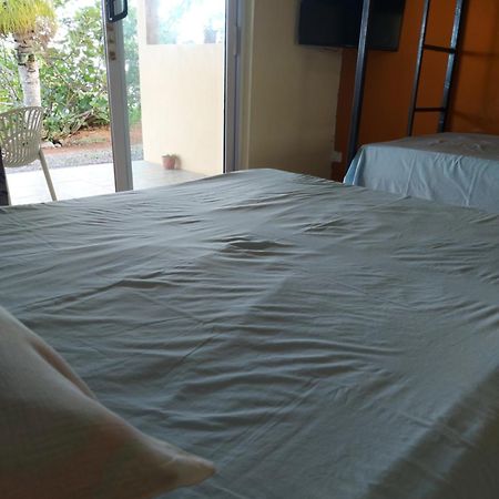 Ocean Viewpoint Lodge Port Mathurin Extérieur photo
