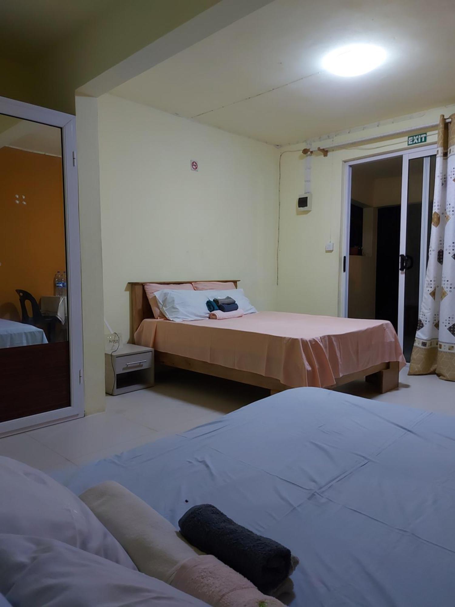 Ocean Viewpoint Lodge Port Mathurin Extérieur photo