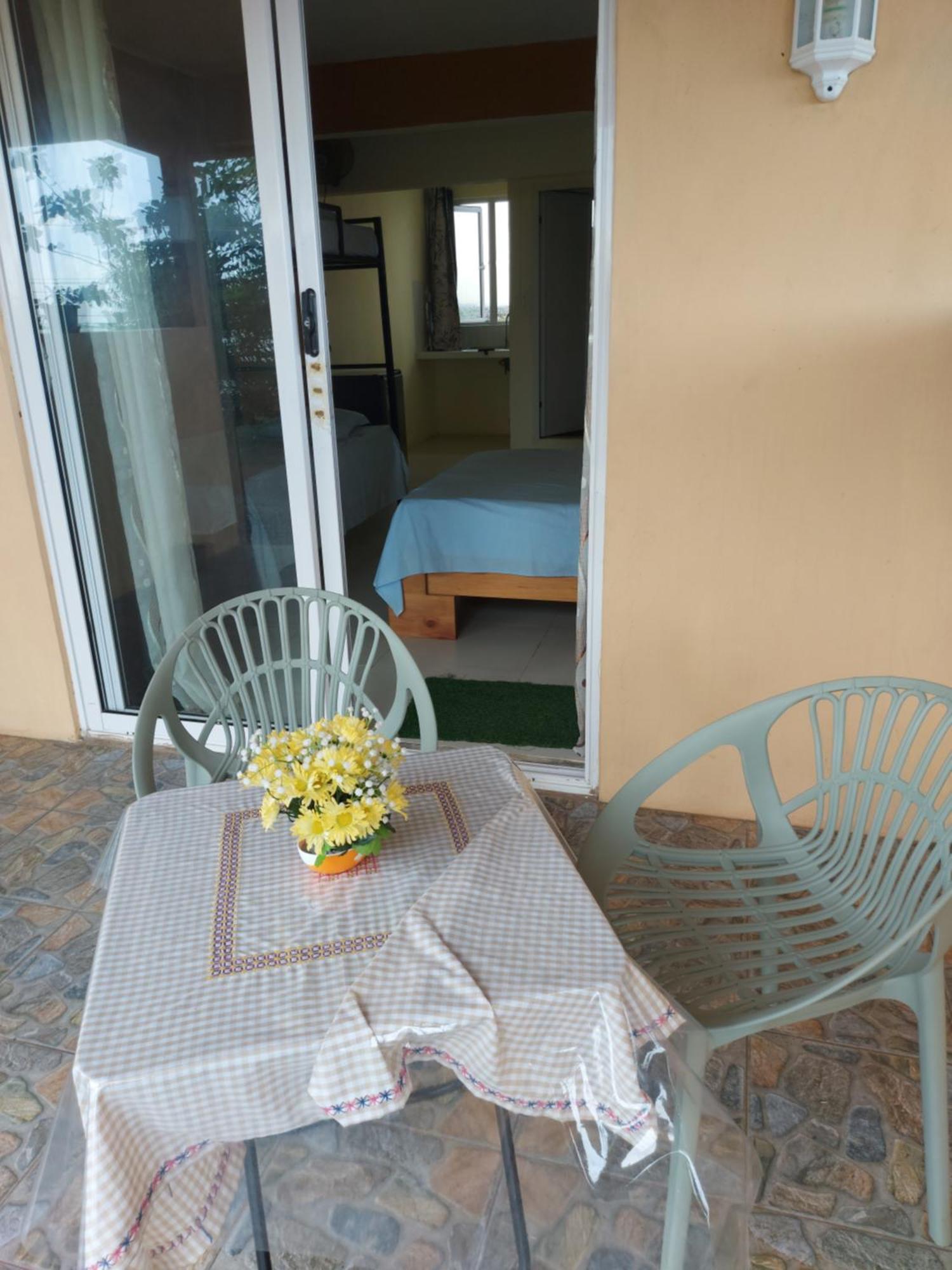 Ocean Viewpoint Lodge Port Mathurin Extérieur photo