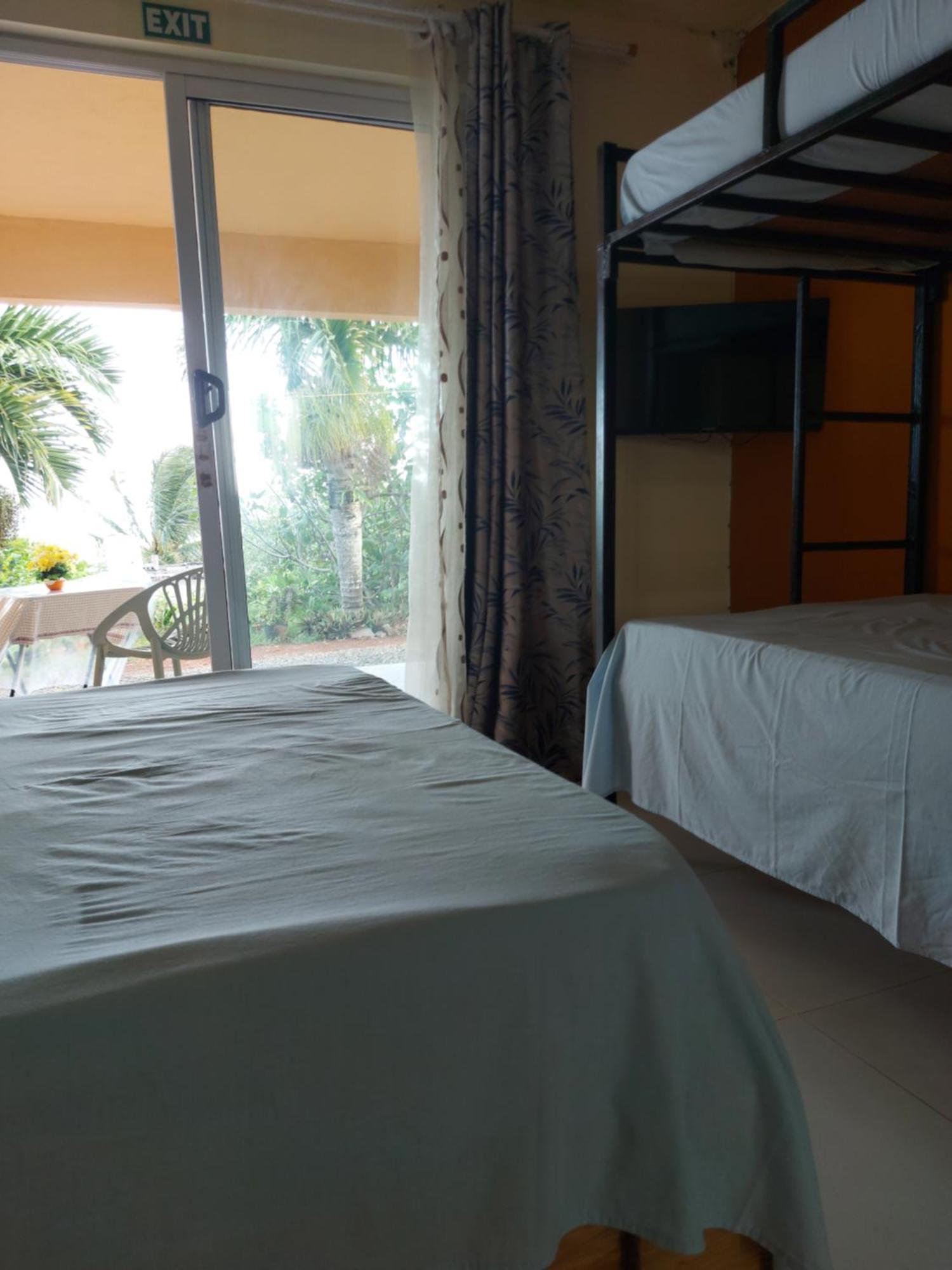 Ocean Viewpoint Lodge Port Mathurin Extérieur photo